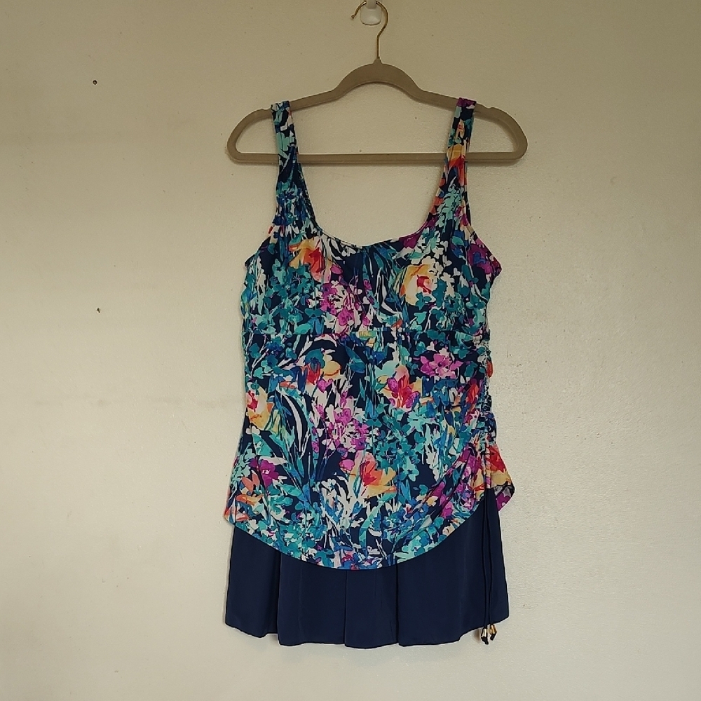 Floral One-Piece Swimsuit - Picture 2 of 6